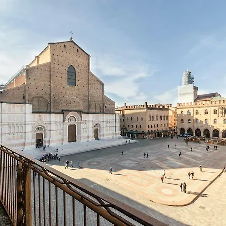 Piazza Maggiore Suite Bologna Exterior photo
